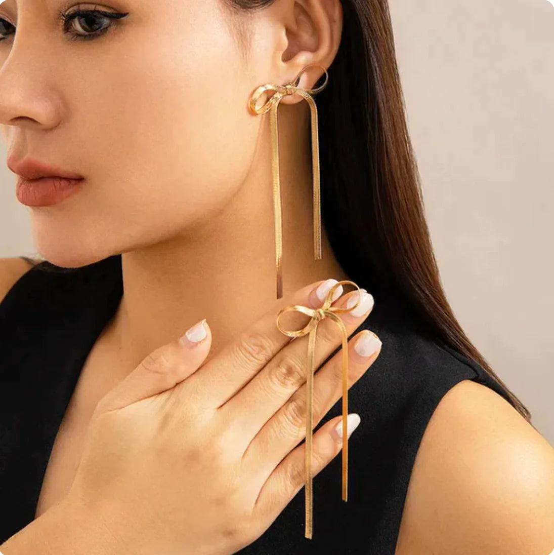 Bow Earrings Gold color